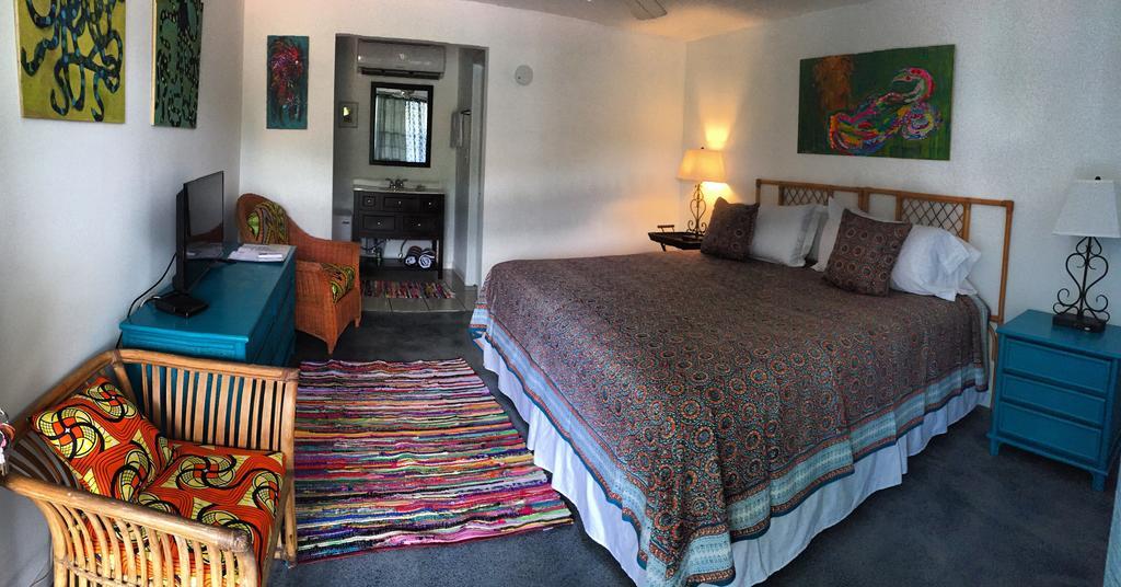 Olga'S Fancy Hotel Frenchtown Buitenkant foto